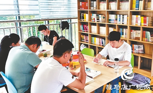 駐馬店:深入推進(jìn)全民閱讀 “書(shū)香天中”建設(shè)成效顯著