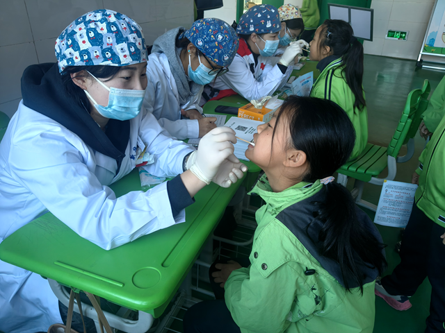 開(kāi)發(fā)區(qū)紅十字會(huì)開(kāi)展生命教育進(jìn)校園活動(dòng)