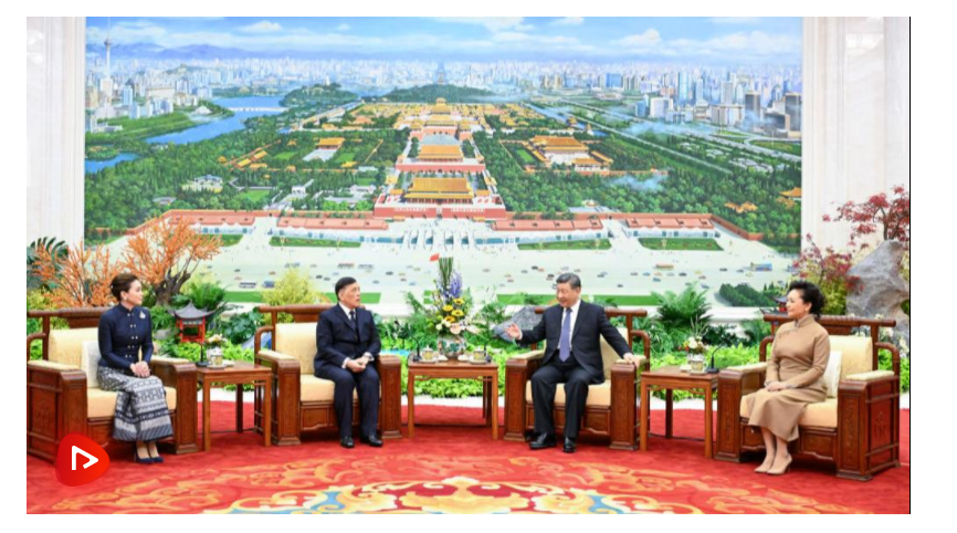 習(xí)近平會(huì)見泰國(guó)國(guó)王哇集拉隆功