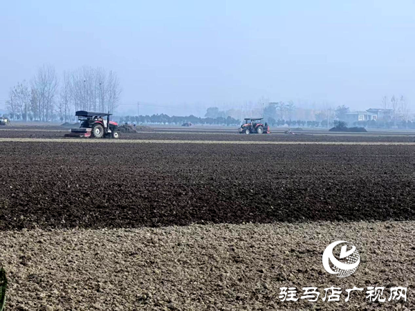 平輿縣射橋鎮(zhèn)：深耕細作搶農(nóng)時、全面推進旋地播種工作