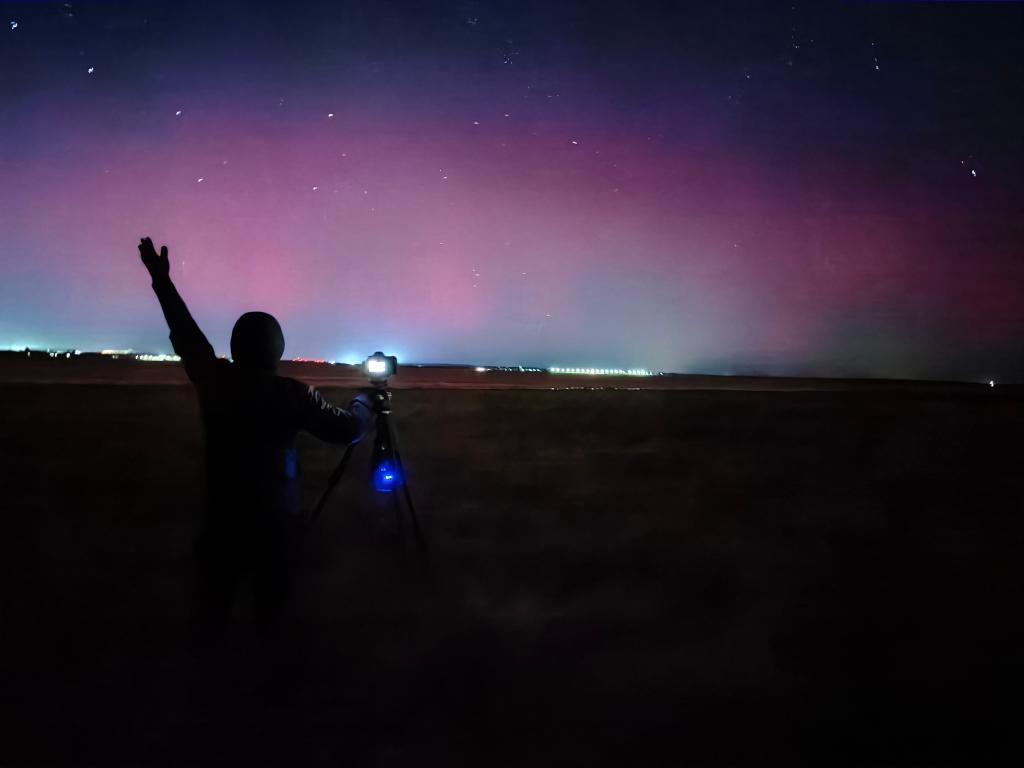 一大波美圖來了，他們在我國北方多地拍到了極光！