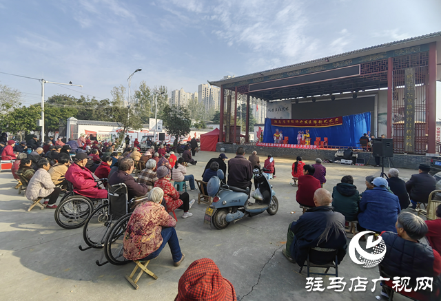 戲曲進社區(qū) 惠民暖人心