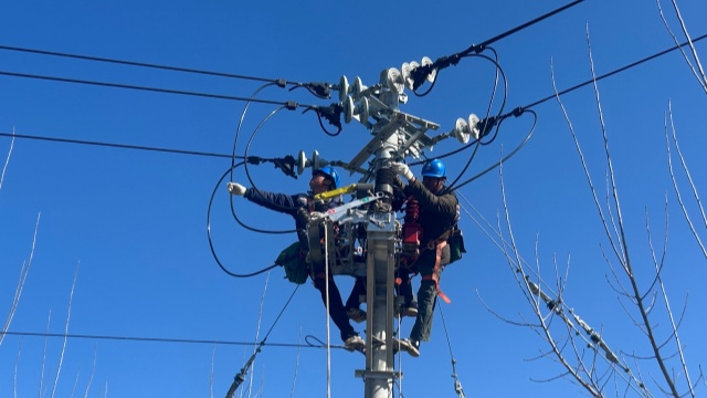 國(guó)網(wǎng)泌陽縣供電公司：加快電網(wǎng)建設(shè) 備戰(zhàn)迎峰度冬