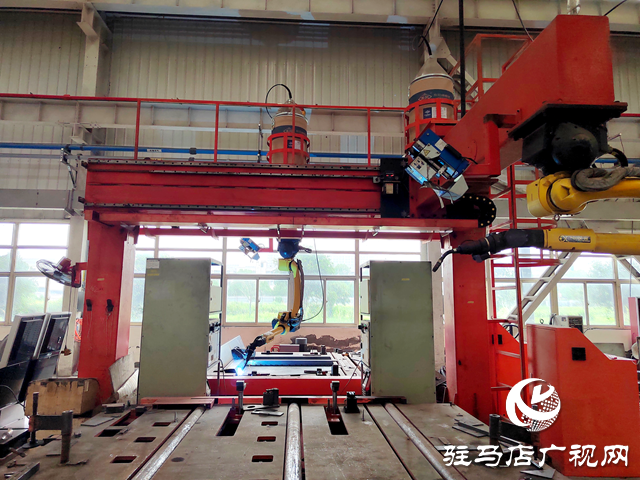 驛城區(qū):擦亮營商環(huán)境“金字招牌” 護航企業(yè)高質(zhì)量發(fā)展