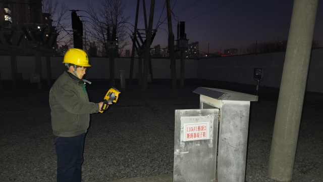 國(guó)網(wǎng)新蔡縣供電公司：寒潮夜巡守光明 筑牢保電防線