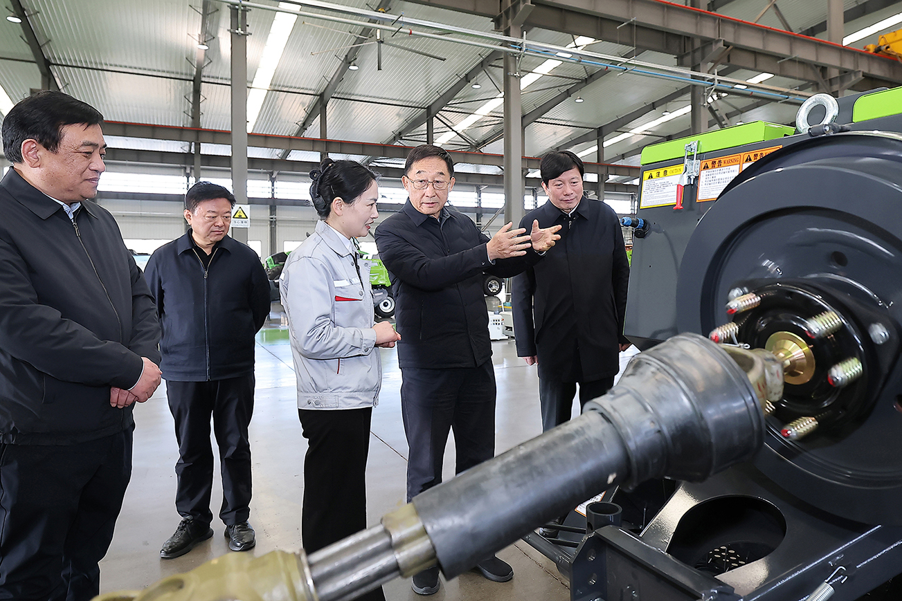 劉寧到新鄉(xiāng)市獲嘉縣紅旗區(qū)調研時強調：落實落細黨的二十屆四中全會精神 發(fā)揮優(yōu)勢把農(nóng)業(yè)建成現(xiàn)代化大產(chǎn)業(yè)