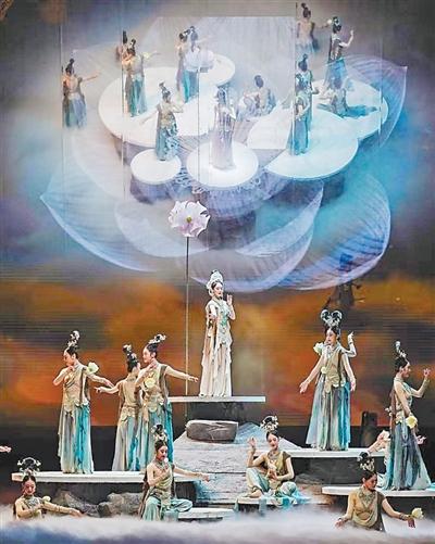 我們?yōu)楹魏魡竞喖s美學