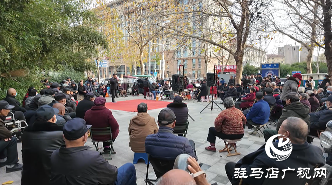 戲曲演出進游園 傳統(tǒng)文化潤民心