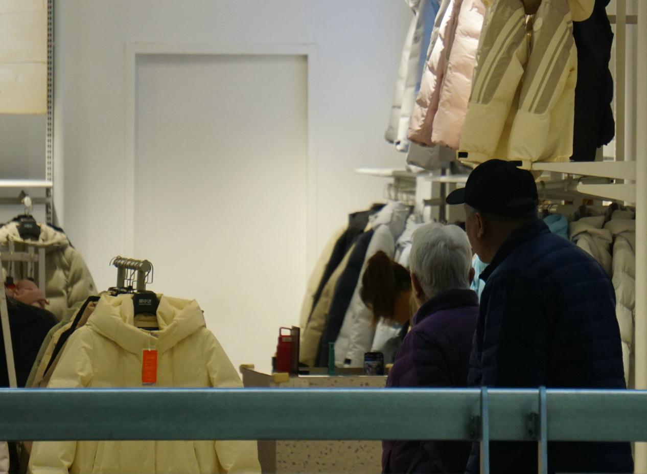 羽絨服漲價和豬肉有關(guān)？揭秘漲價背后的隱藏邏輯