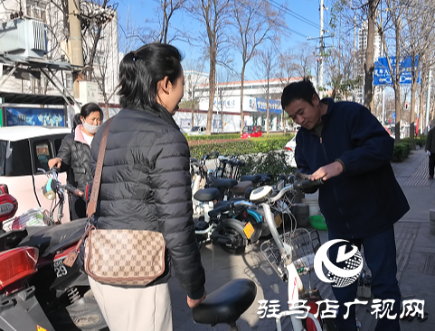 十三載溫情堅(jiān)守:平凡匠心藏溫情 修車(chē)便民暖人心