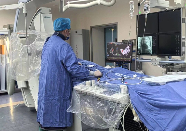 重獲“心”生：駐馬店市第一人民醫(yī)院心血管內(nèi)科二病區(qū)成功完成一例高難度持續(xù)性房顫射頻消融術