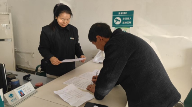 國網泌陽縣供電公司：推廣“掌上電力” 讓客戶“零跑腿”