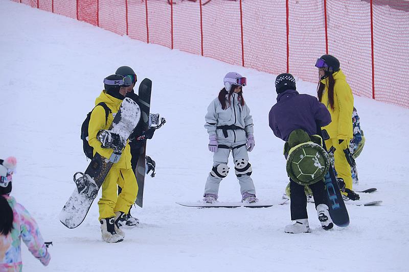 連休9天！多地官宣“雪假” 網(wǎng)友：實名制羨慕