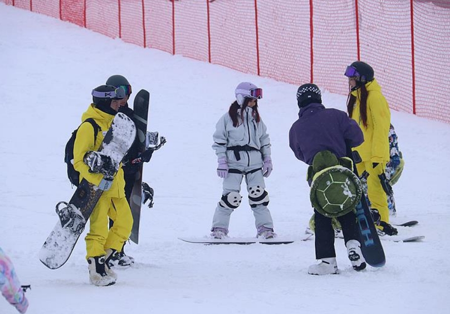 連休9天！多地官宣“雪假” 網(wǎng)友：實(shí)名制羨慕