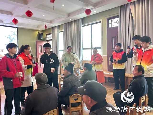 驛城區(qū)聯(lián)動(dòng)天中義工開(kāi)展“愛(ài)助成長(zhǎng)”助學(xué)活動(dòng) 43名事實(shí)孤兒獲41800元精準(zhǔn)幫扶