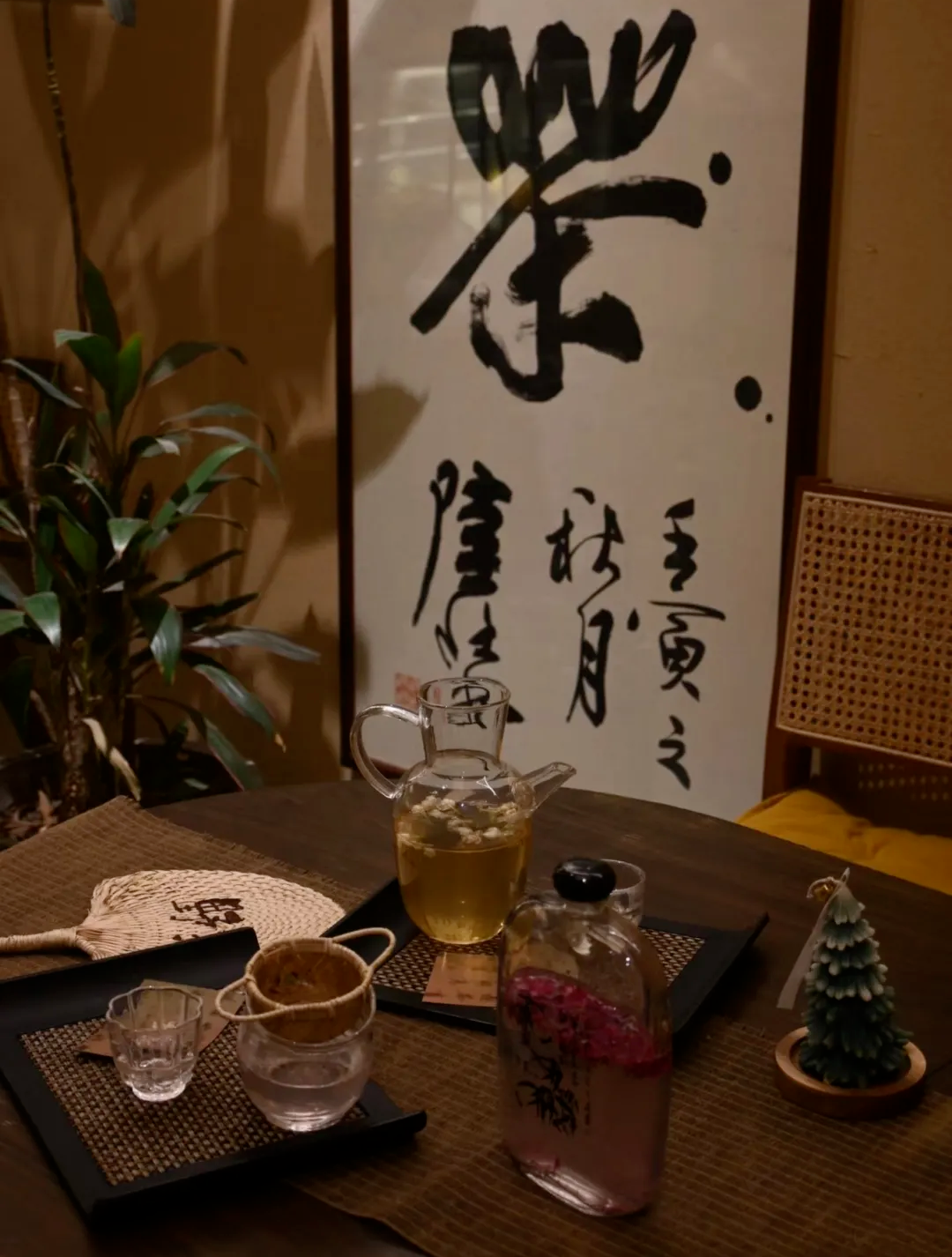 降溫了，躲進這幾家神仙咖啡館，好看好拍還好玩！