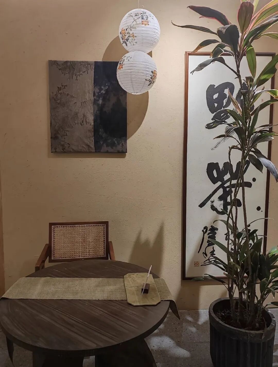 降溫了，躲進這幾家神仙咖啡館，好看好拍還好玩！