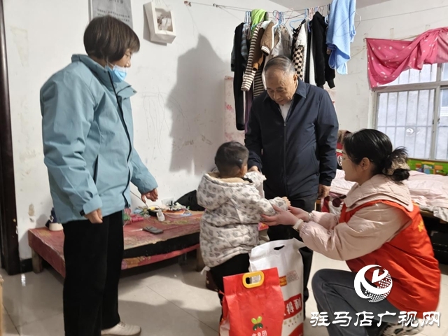 中國殘聯(lián)副主席張銀良在國際殘疾人日深入基層走訪慰問