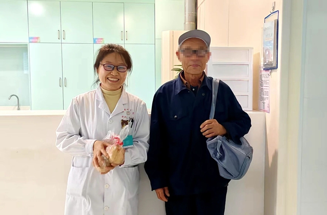 十二載仁心守護(hù)，三顆石榴見證醫(yī)患情深