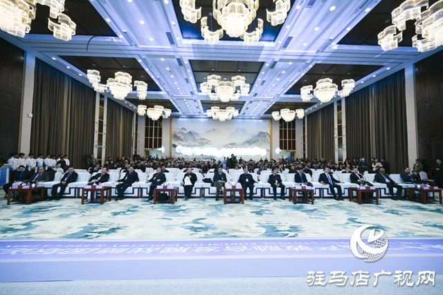 第十二屆產(chǎn)教融合發(fā)展戰(zhàn)略國際論壇盛大開幕