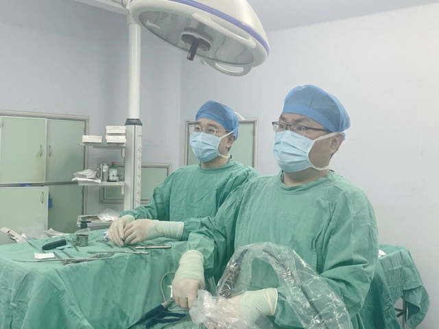 長期久坐致腰椎間盤突出 大學生微創(chuàng)手術重獲健康