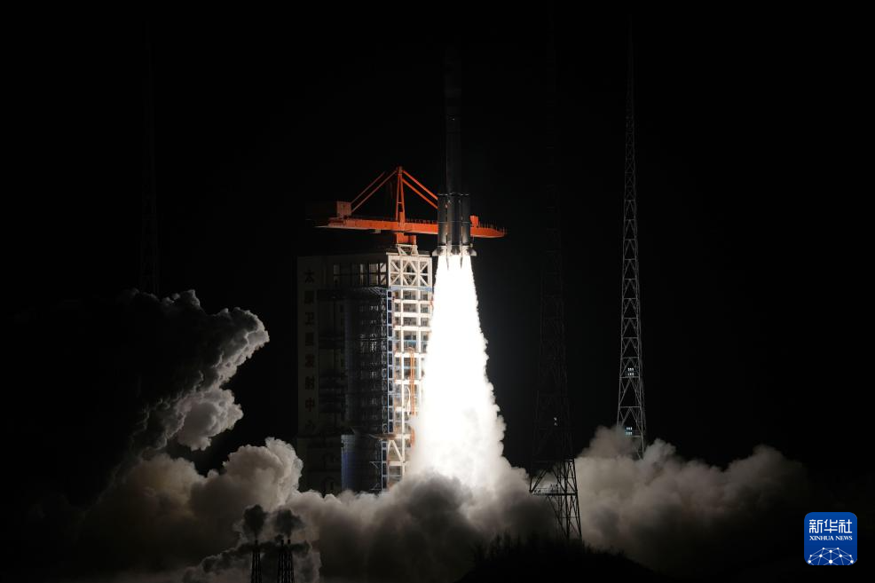 我國(guó)成功發(fā)射衛(wèi)星互聯(lián)網(wǎng)低軌15組衛(wèi)星