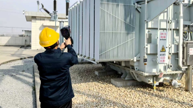 國網(wǎng)平輿縣供電公司：多措并舉迎戰(zhàn)寒潮 確保電網(wǎng)安全穩(wěn)定運行