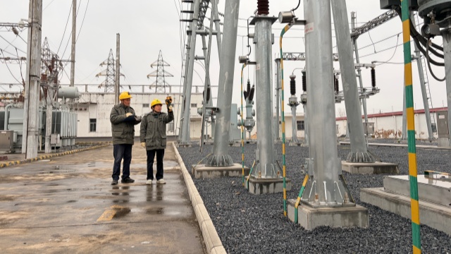 國網(wǎng)確山縣供電公司:戰(zhàn)寒潮 保供電